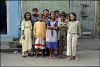 BORN INTO BROTHELS:CALCUTTA'S RED LIGHT KIDS